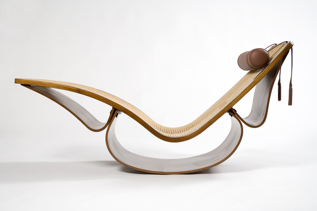 Rio Chaise oleh Oscar Niemeyer / Artsy