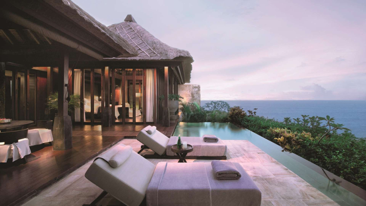 10 Resort Eksklusif Untuk Honeymoon Romantis di Bali