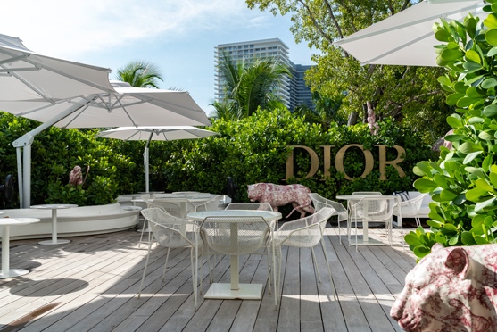 Motif Khas Dior Menghiasi Dior Pop-Up Café di Miami
