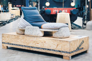 Suka Warna Biru? Pasti Anda Mau Punya 8 Produk Ini