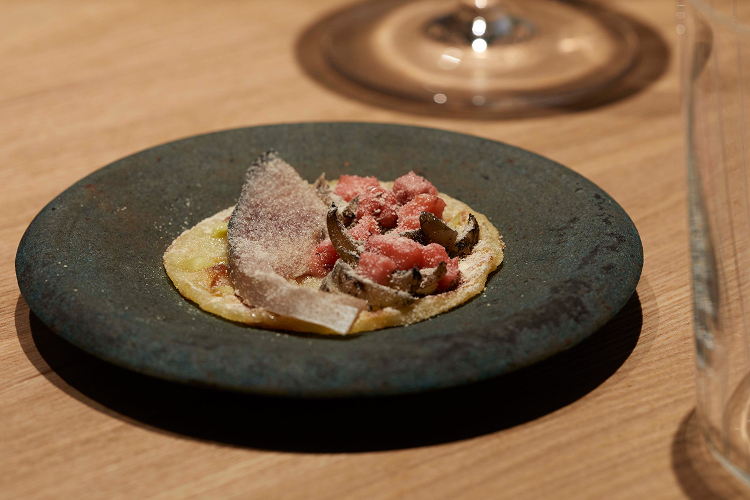 Gabungan Minimalis dan Natural Hadir Dalam Hotel K5