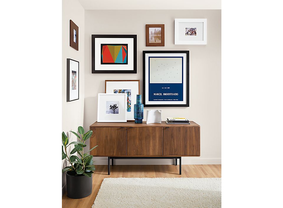 Ini Cara Menarik Mendekor Dinding Anda yang Kosong!