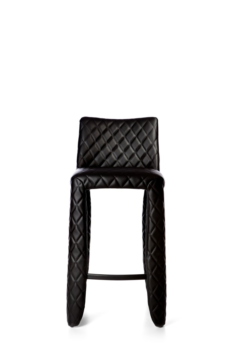 Produk bar stool dalam koleksi Monster