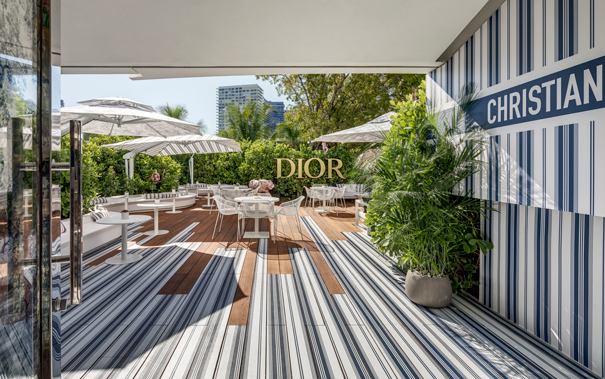 Brand Fashion Ternama ini Luncurkan Kafe Ikonik