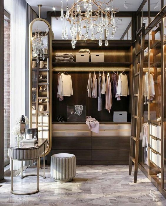 6 Tips Merapikan Lemari Pakaian dengan Cantik