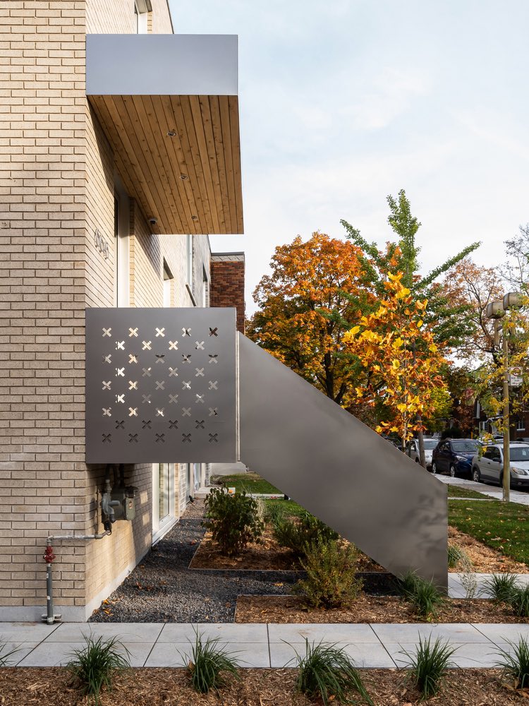 Dua Keluarga dalam Satu Rumah dengan Desain Ini