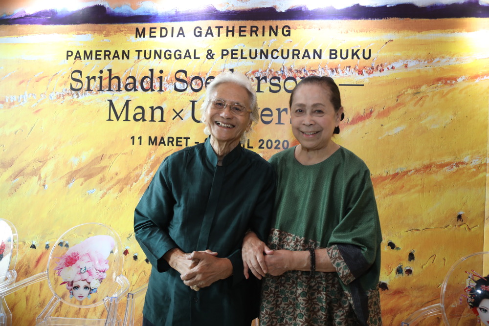 Srihadi didampingi dengan Farida Srihadi 