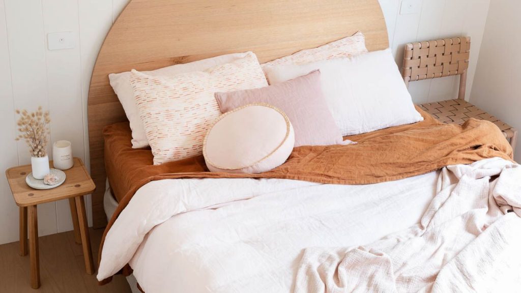 Kamar tidur ciptaan Leyer / Dylan Lark