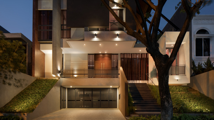 Segar! Rumah ini Jarang Pakai AC & Terasa Sangat Sejuk