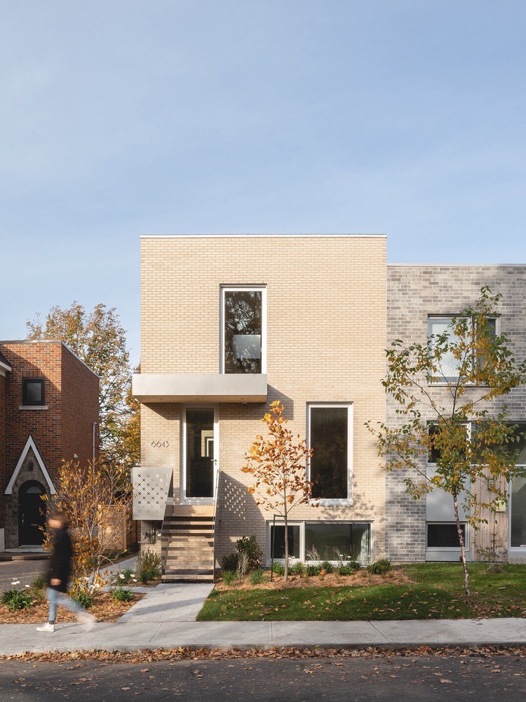 Dua Keluarga dalam Satu Rumah dengan Desain Ini