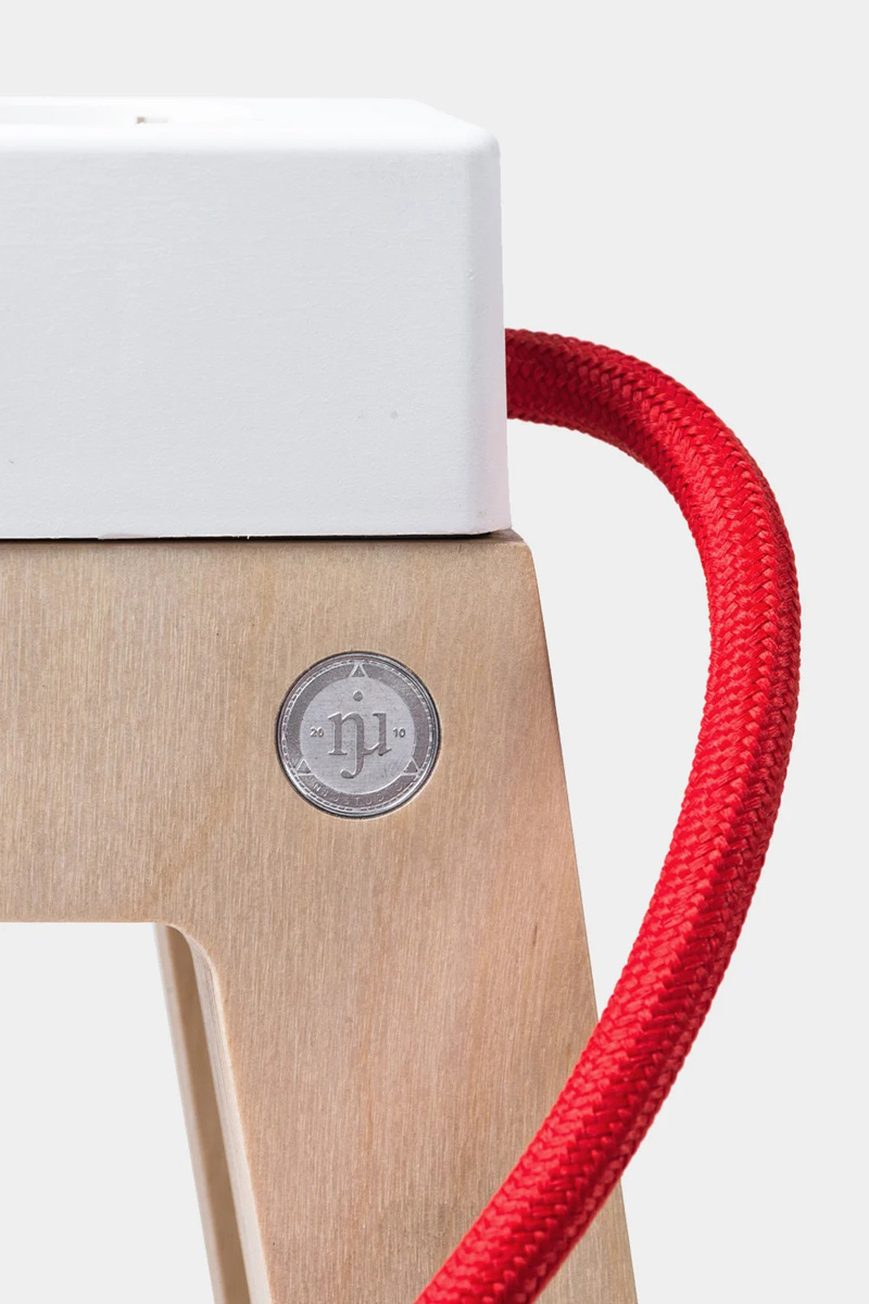 Yi-ha! Katakan Selamat Tinggal Kabel Charger Berantakan