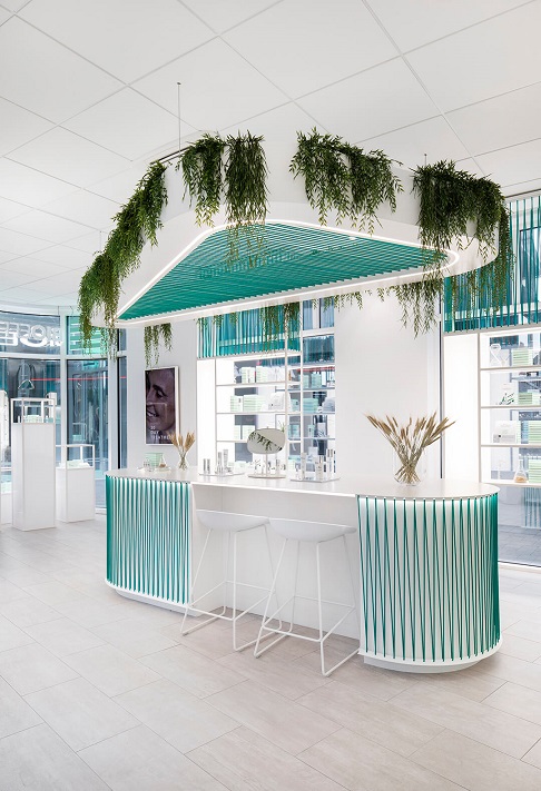 Percayakah Anda Bahwa Interior Toko Ini Dihiasi Benang?