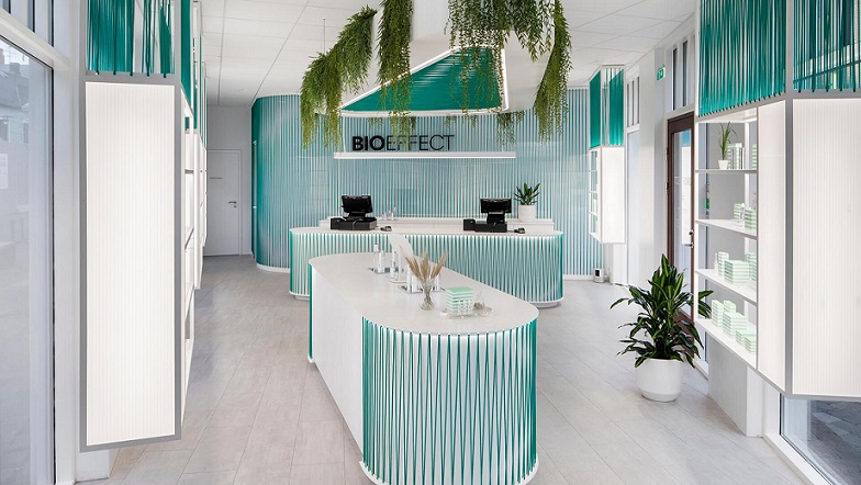 Percayakah Anda Bahwa Interior Toko Ini Dihiasi Benang?