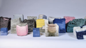 Seniman asal Korea ini Ciptakan Karya Seni Unik!