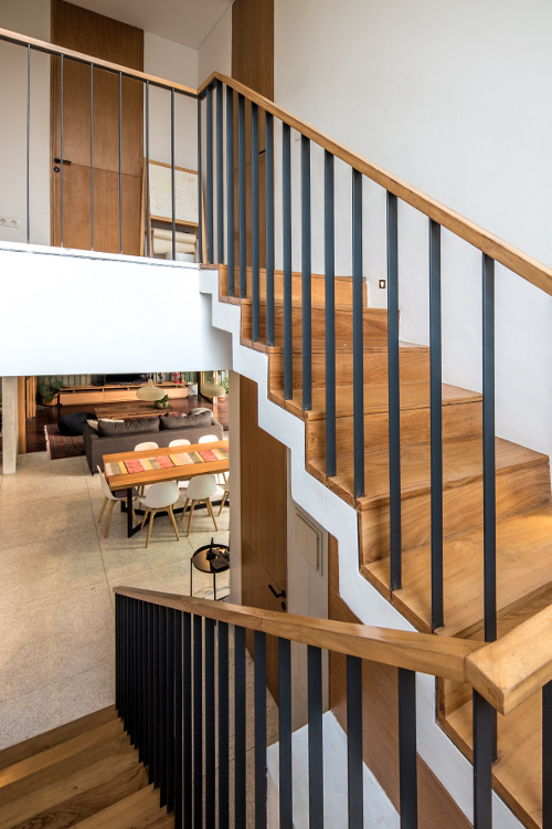 Desain Rumah Tropis Modern Yang Hangat Untuk Keluarga