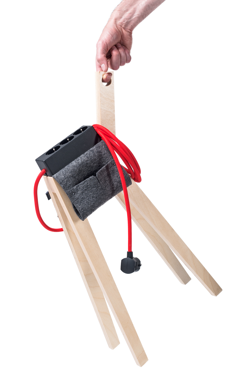 Yi-ha! Katakan Selamat Tinggal Kabel Charger Berantakan