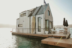 Rasakan Pengalaman Menginap Di Vila Yang Mengapung