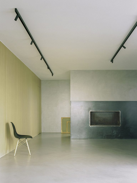 Merenovasi Gudang Menjadi Rumah Untuk Keluarga