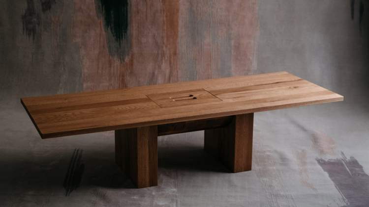 Tiga Furnitur Ini Dirancang Menggunakan Satu Pohon Kayu