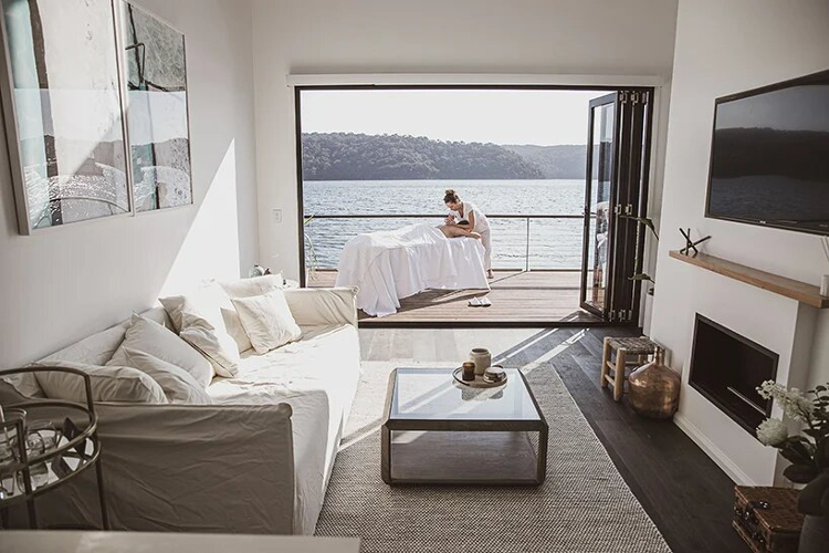 Rasakan Pengalaman Menginap Di Vila Yang Mengapung