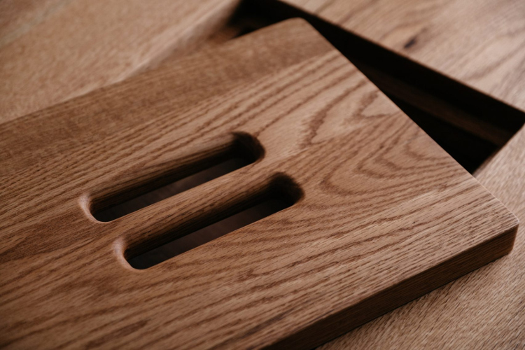 Tiga Furnitur Ini Dirancang Menggunakan Satu Pohon Kayu