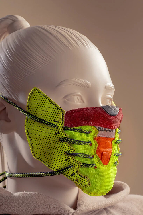 Masker Dari Sneakers, Fashion atau Safety?