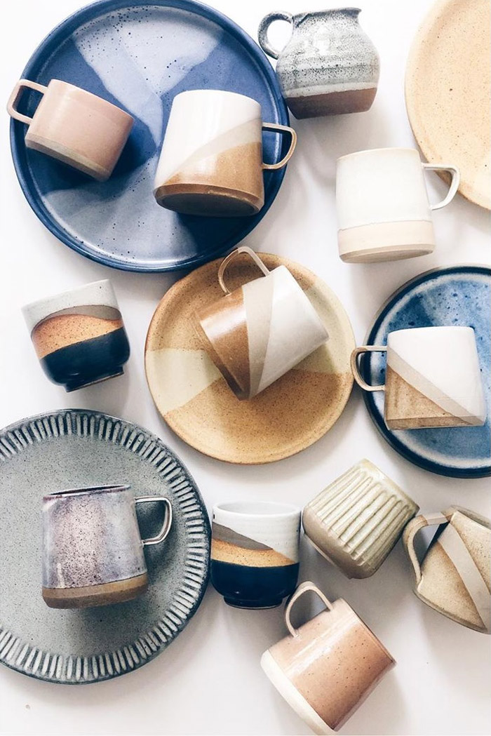 5 Produk Warna Biru ini Bisa Buat Rumah Jadi Relaks