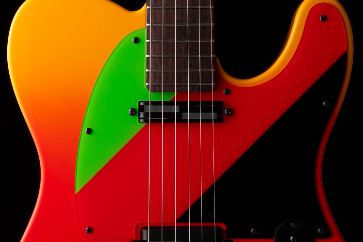 Fender Rancang Gitar Khusus Bagi Fans Evangelion