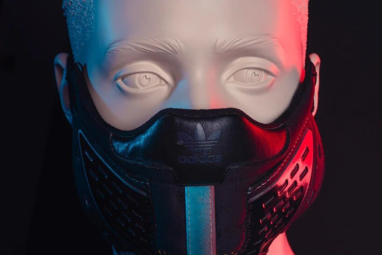 Masker Dari Sneakers, Fashion atau Safety?