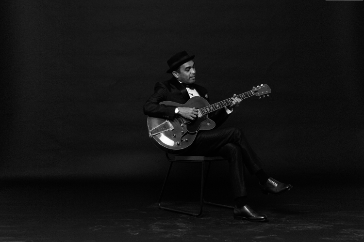 Penuh Rasa! 10 Lagu Penuh Makna Bagi Glenn Fredly