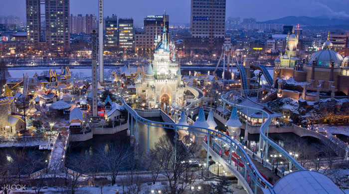 Taman Bermain Terbesar dan Termegah di Dunia. Seru!