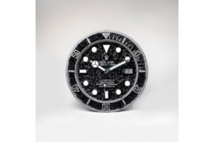 Vas ini Terinspirasi dari Arloji Ikonis