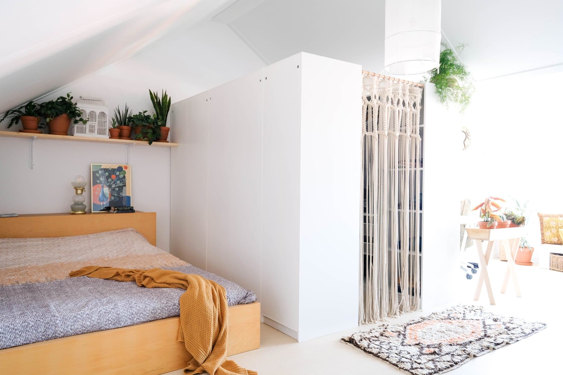 Cara Mudah Buat Rak Dinding Minimalis di Rumah 6