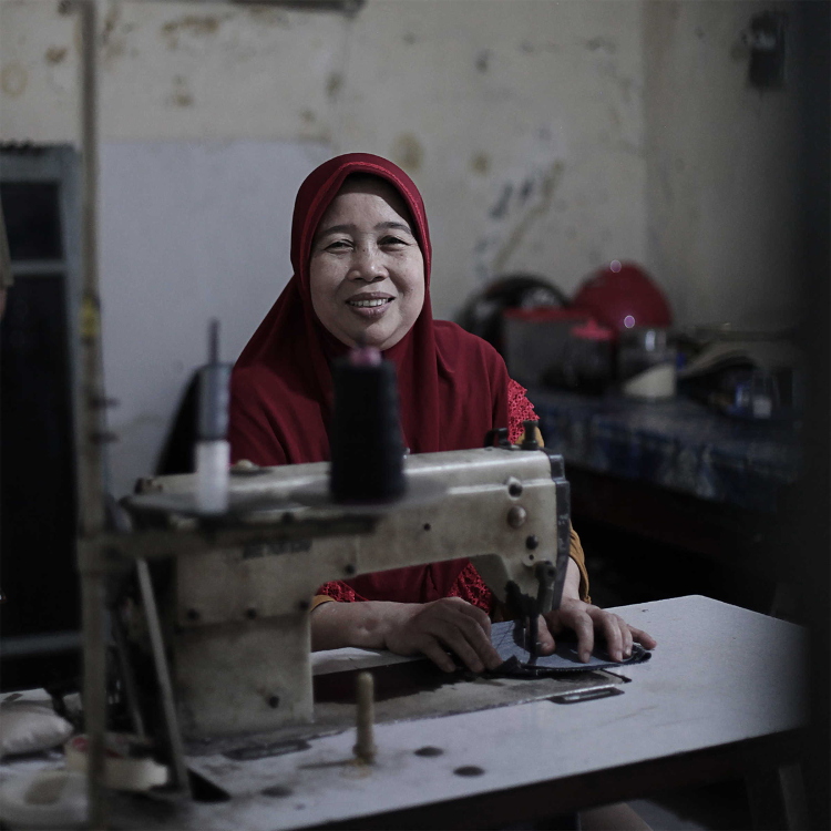 Light Up Berhasil Terangkan 27.272 Rumah di Indonesia