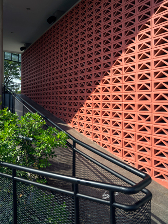 Tetap Sejuk! Ini Desain Masjid Cocok untuk Iklim Tropis 10