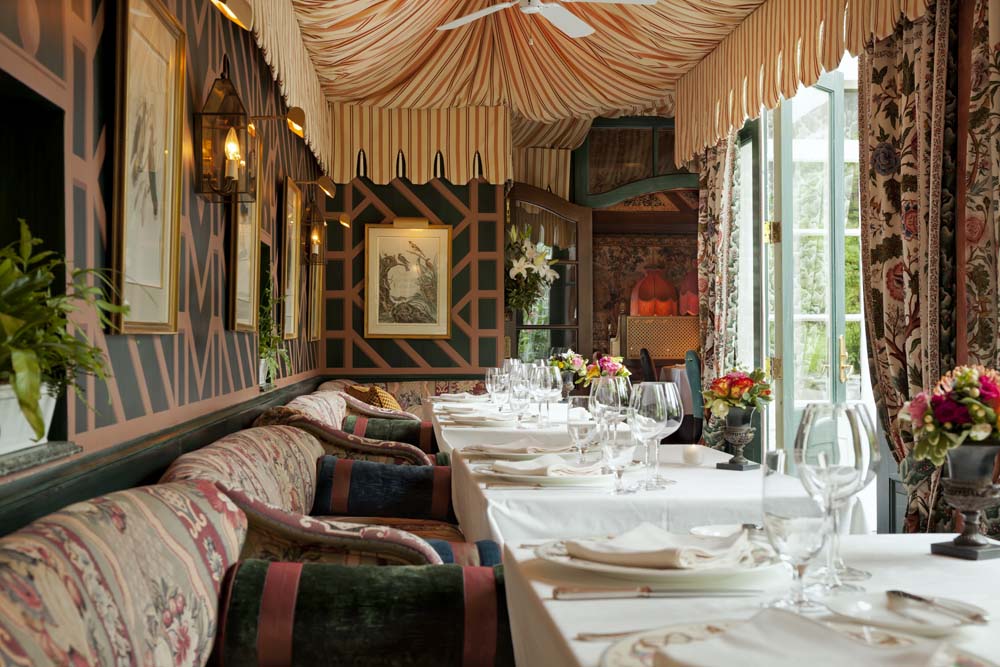 Makan Ditemani Maneken? Ide Baru Restoran Saat Pandemi / The Inn at Little Washington 2