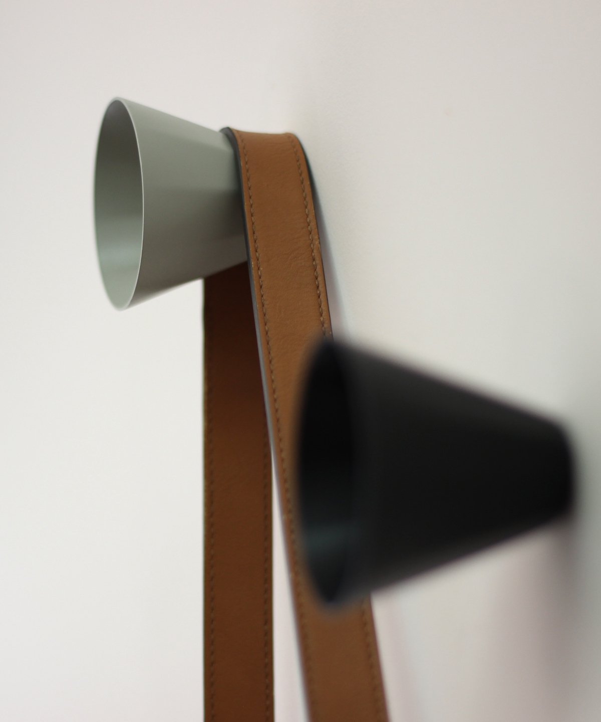 Gantungan Unik yang Jadi Dekorasi Dinding Minimalis