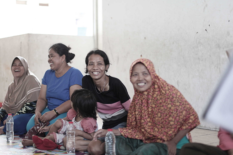 Light Up Berhasil Terangkan 27.272 Rumah di Indonesia