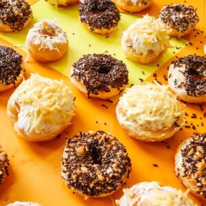 Pecinta Manis! 10 Kudapan Ini Siap Menemani di Rumah