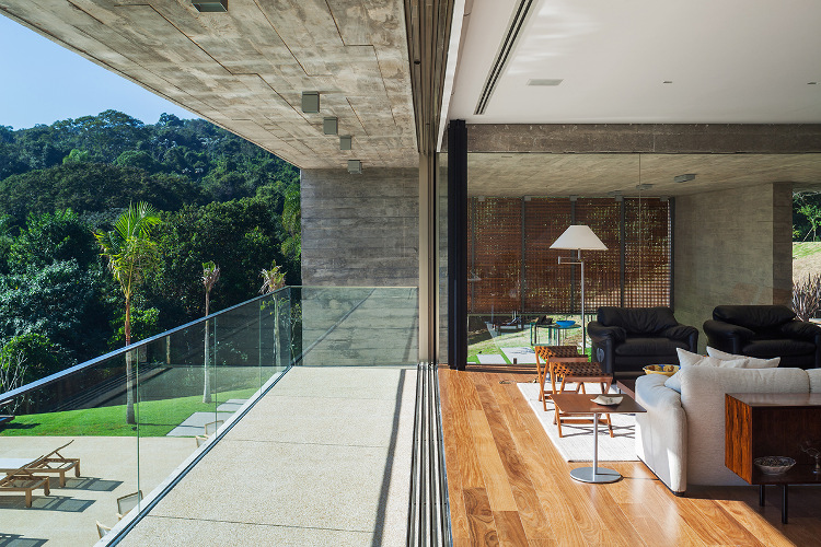 Inilah Desain Rumah Dua Lantai Siang dan Malam