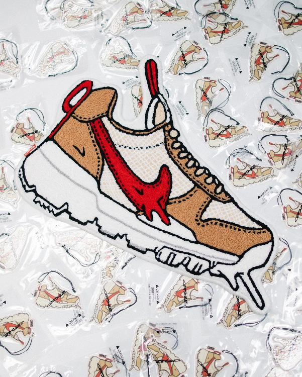 Beranikah Anda Membersihkan Kaki Di Atas Sepatu Ini?