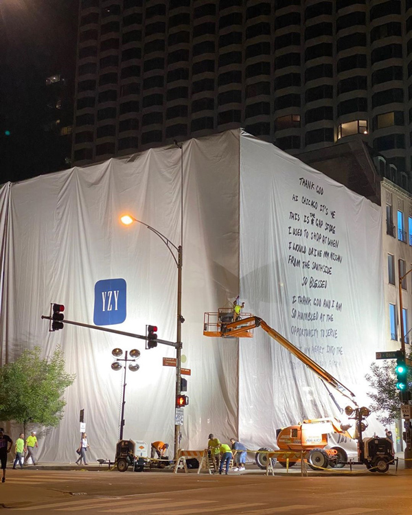 Intip Toko Gap Hasil Renovasi Kanye West di Chicago