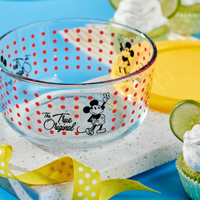 Jangan Ketinggalan, Koleksi Terbaru Pyrex Dengan Disney