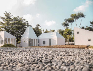 Tempat Nongkrong Baru di Tengah Pandemi? Cek di Sini!