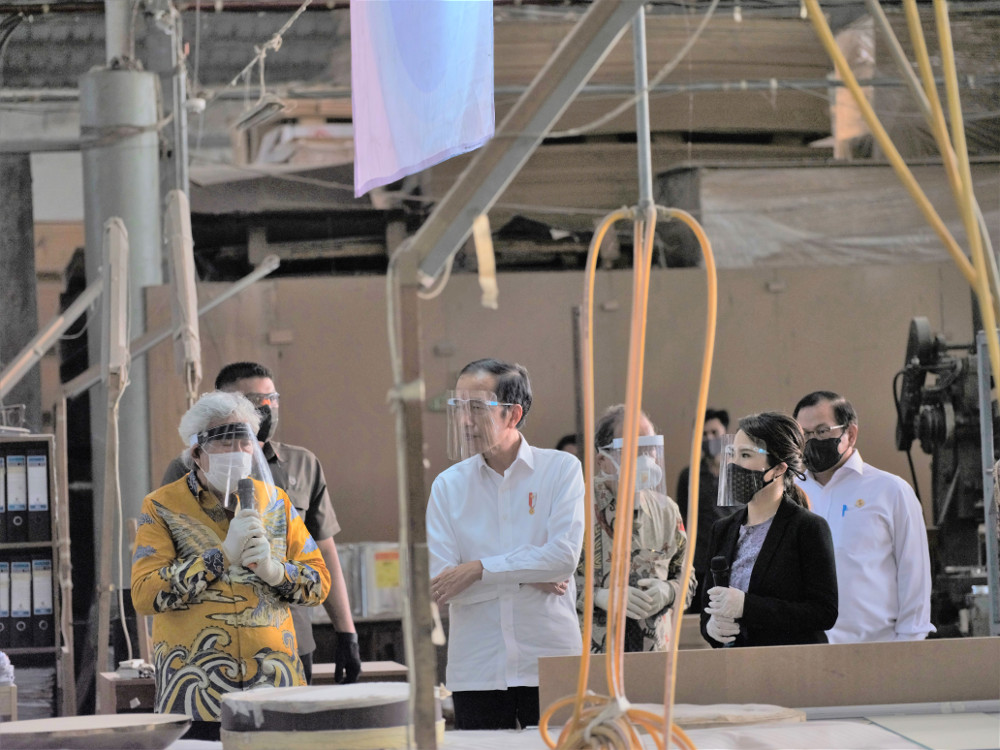 Furnitur Lokal Ini Curi Perhatian Presiden Jokowi! / Saniharto 2