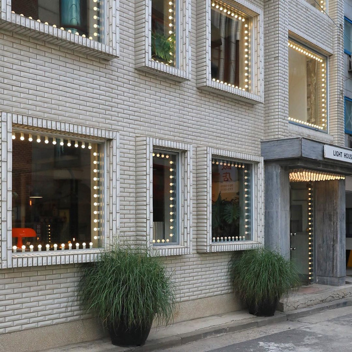 Lokasi Drama Its Okay Not To Be Okay Kafe Toko Lampu 2