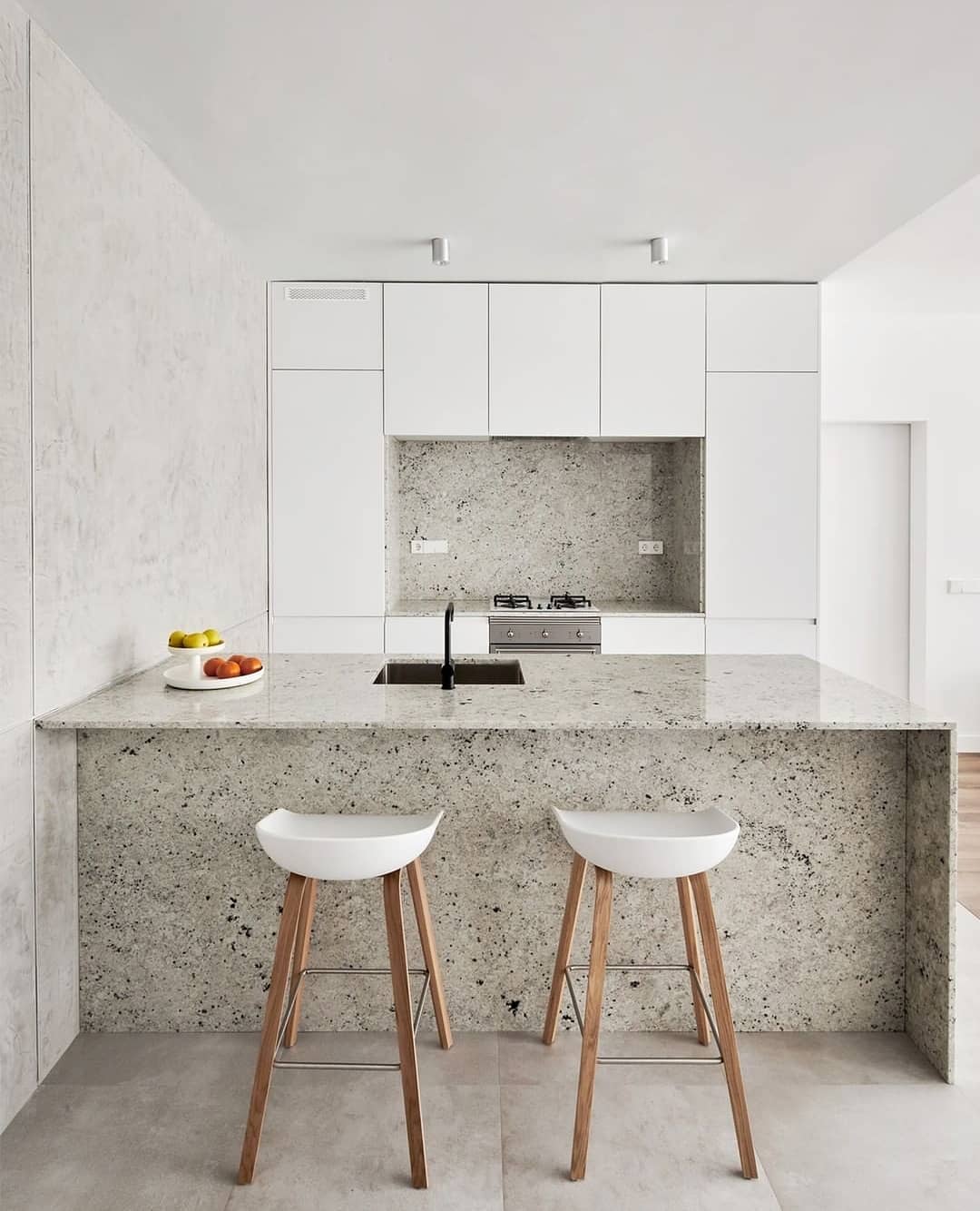 8 Inspirasi Interior dengan Background Putih Stylish CASA Indonesia 9