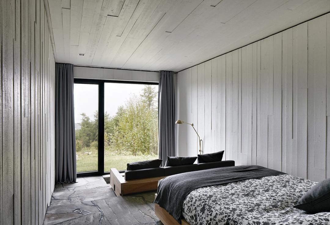 8 Inspirasi Interior dengan Background Putih Stylish CASA Indonesia 7