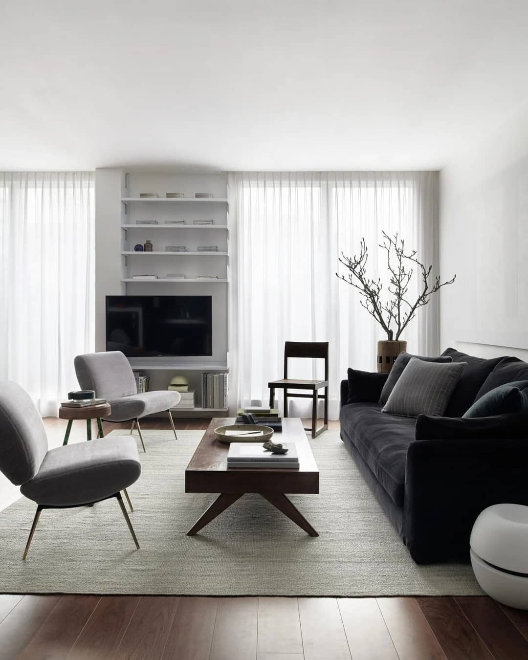 8 Inspirasi Interior dengan Background Putih Stylish CASA Indonesia 1