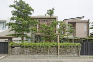 Segar Banget! Intip Tanaman untuk Pagar Rumah Anda